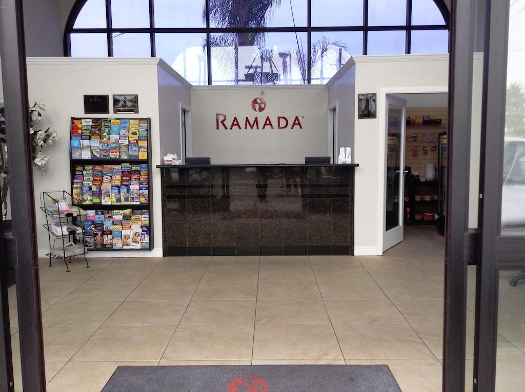 Ramada By Wyndham Oceanside Hotel Exterior foto